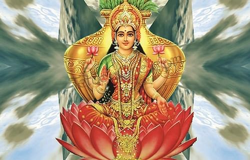 Read more about the article Varalakshmi Vrat: Rituals, Rewards, and How to Unlock Blessings